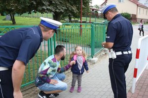 Bezpiecznie do szkoły ze staszowskimi policjantami