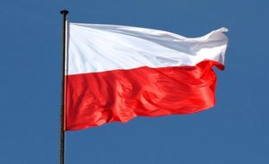 Dzień Flagi Rzeczypospolitej Polskiej. Skorzystaj z miniprzewodnika &quot;Biało-Czerwona&quot;
