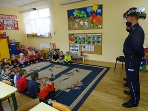 Niezapomniany dzień przedszkolaków z połanieckimi policjantami