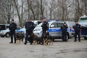 Dni Otwarte Komendy Wojewódzkiej Policji w Kielcach z udziałem staszowskich uczniów