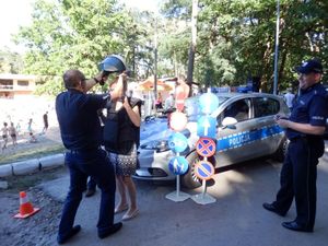 Policjanci z profilaktyką na pikniku w Golejowie