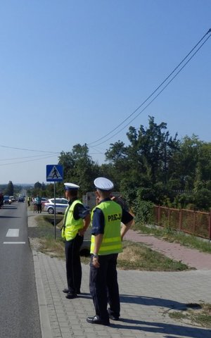 Bezpieczna droga do szkoły z staszowskimi policjantami