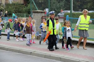 Bezpieczna droga do szkoły z policjantami